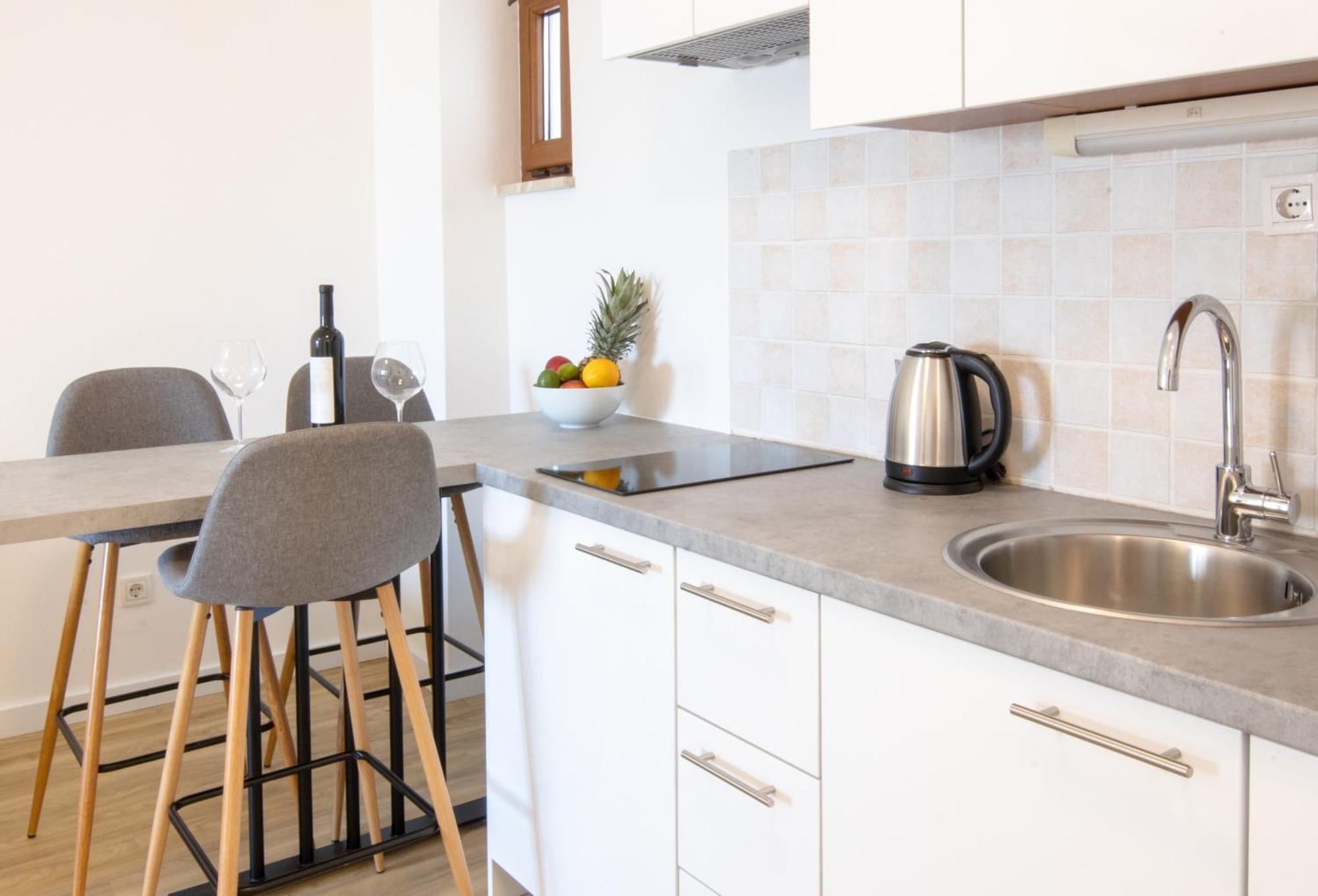 Bed & Breakfast Portun In The Center Baška Voda Екстериор снимка