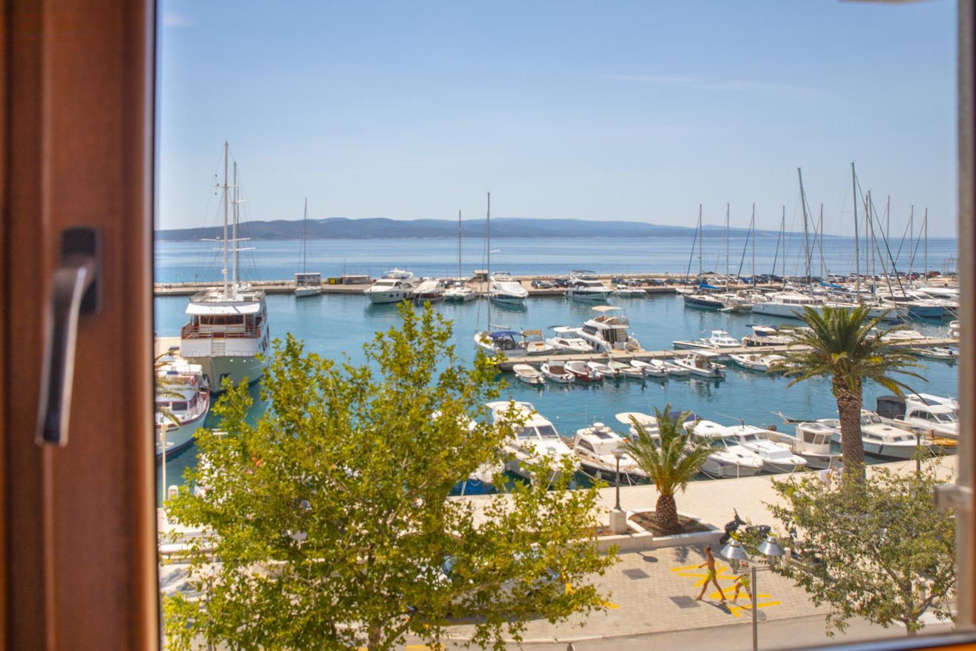 Bed & Breakfast Portun In The Center Baška Voda Екстериор снимка