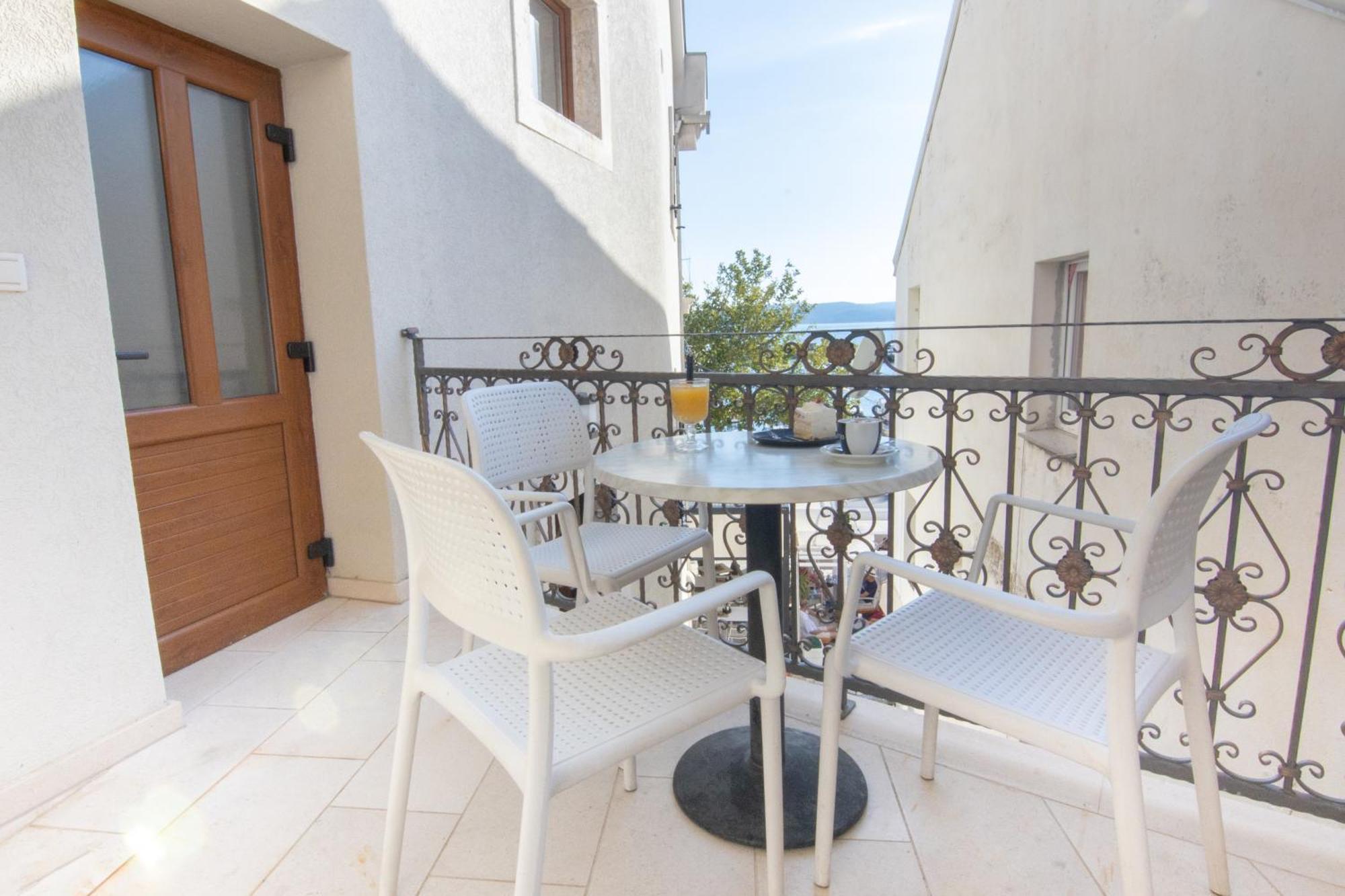 Bed & Breakfast Portun In The Center Baška Voda Екстериор снимка