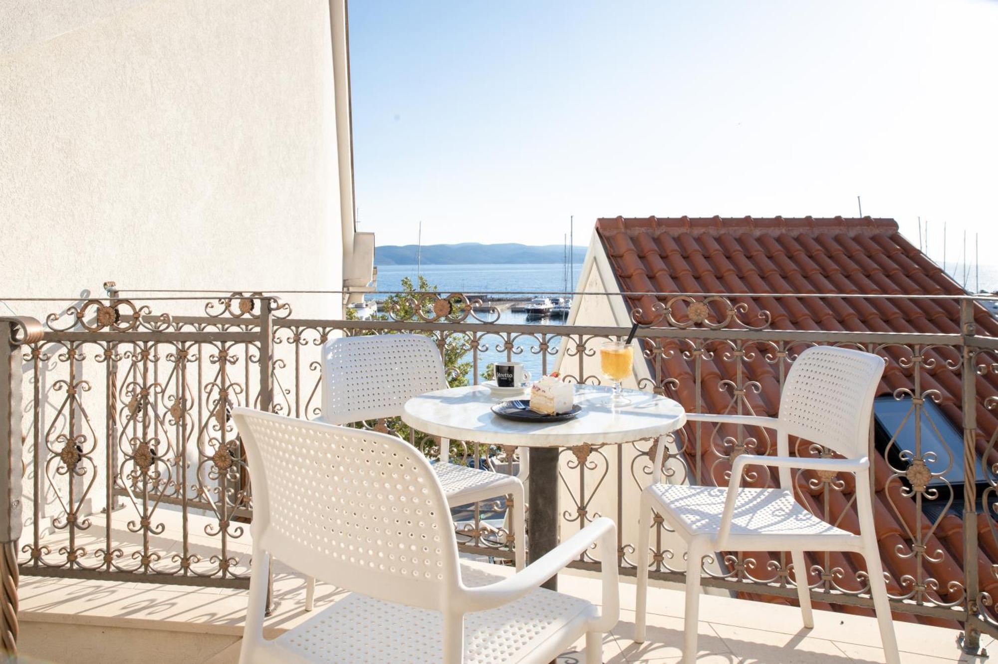 Bed & Breakfast Portun In The Center Baška Voda Екстериор снимка